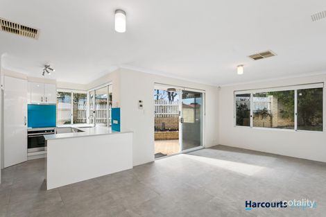 Property photo of 273 Grand Promenade Doubleview WA 6018
