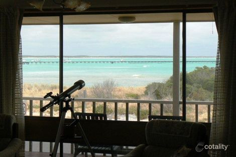 42 Beach Rd, Beachport, SA 5280
