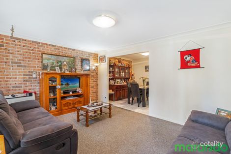 Property photo of 8B Lorikeet Crescent Green Valley NSW 2168