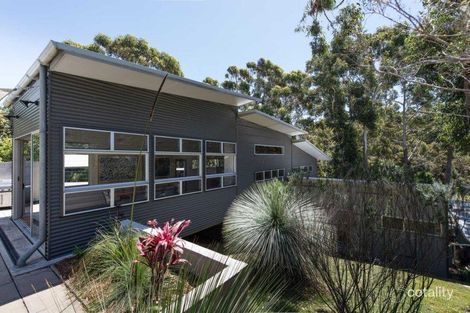 33 Thomas Rd, Seal Rocks, NSW 2423