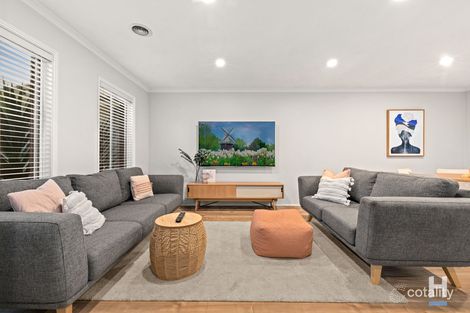 Property photo of 10 Norwarran Way Langwarrin VIC 3910