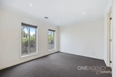 Property photo of 29 Golf Links Drive Sunbury VIC 3429