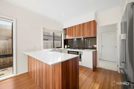 Property photo of 5 Jarvie Close Rosebud VIC 3939