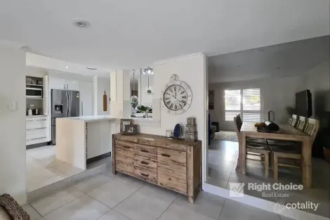 Property photo of 60 Roper Road Albion Park NSW 2527