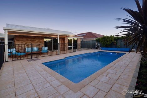 Property photo of 10 Silvertop Circle Warnbro WA 6169