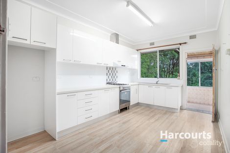 Property photo of 8 Heather Crescent Garden Suburb NSW 2289