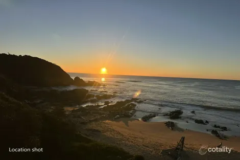 Property photo of 3 Scenic Avenue Red Head NSW 2430