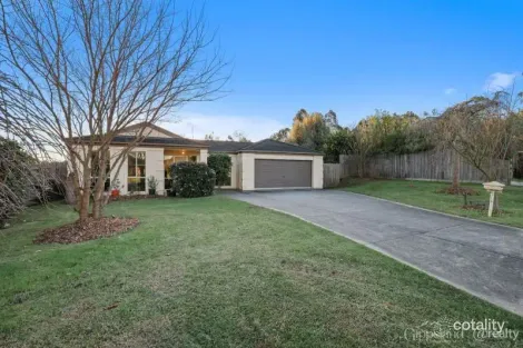 Property photo of 323 Settlement Road Drouin VIC 3818