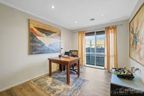 Property photo of 323 Settlement Road Drouin VIC 3818