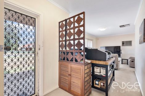 Property photo of 19 Caruso Crescent Brahma Lodge SA 5109