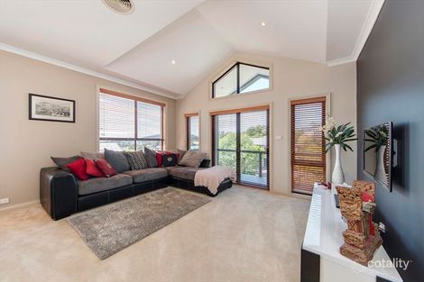 Property photo of 39 Nicholii Loop Jerrabomberra NSW 2619