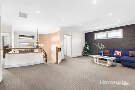 Property photo of 10 Petal Court South Morang VIC 3752