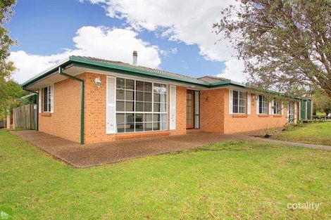 Property photo of 54 Tarra Crescent Oak Flats NSW 2529