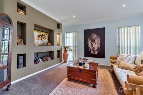 Property photo of 2 Baker-Finch Place Kensington Grove QLD 4341
