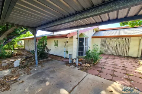 7 Kennedy St, Soldiers Hill, QLD 4825