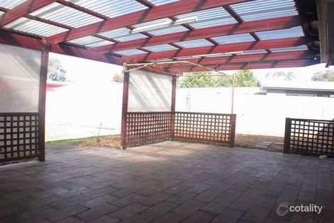 Property photo of 4 Gillespie Court Cranbourne North VIC 3977