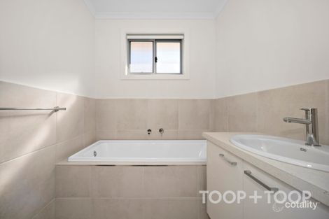 Property photo of 14 Barritt Road Munno Para Downs SA 5115