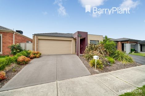 Property photo of 10 Rosella Avenue Pakenham VIC 3810