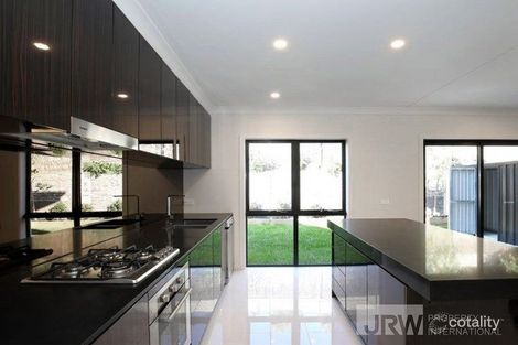 Property photo of 44 Amadeo Way Chirnside Park VIC 3116