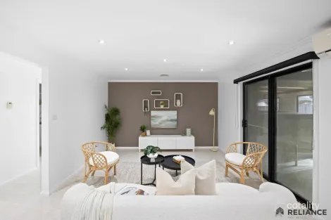 Property photo of 5 Wing Circuit Tarneit VIC 3029