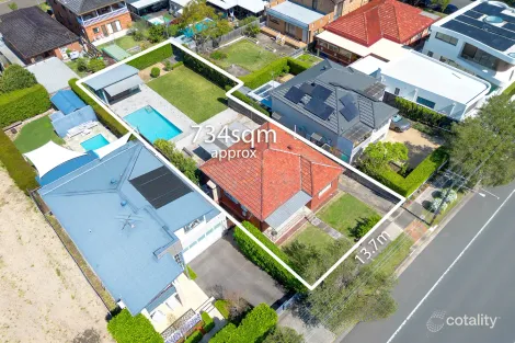 Property photo of 28 Barnstaple Road Rodd Point NSW 2046