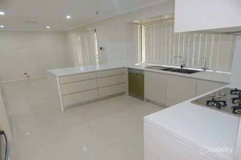 Property photo of 5 Penfold Place Edensor Park NSW 2176