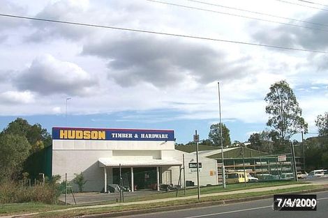 74 Johnson Rd, Hillcrest, QLD 4118