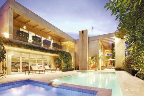 Property photo of 16-18 Albany Road Toorak VIC 3142