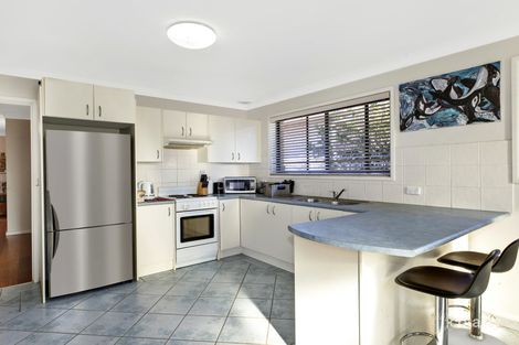 Property photo of 6 Dampier Boulevard Killarney Vale NSW 2261