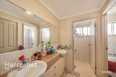 Property photo of 1 Casuarina Place Macquarie Fields NSW 2564