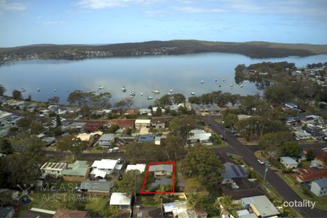 Property photo of 71 Winbin Crescent Gwandalan NSW 2259