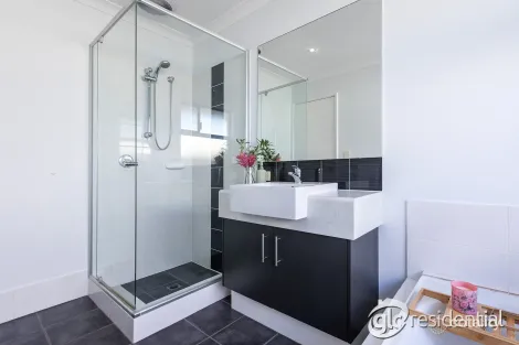 Property photo of 52 Macquarie Boulevard Hammond Park WA 6164