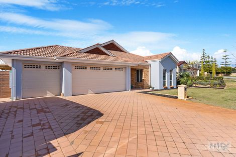 Property photo of 22 Lookout Circle Ellenbrook WA 6069