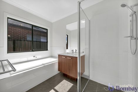 Property photo of 12 Nesting Vista Craigieburn VIC 3064