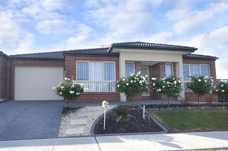 Property photo of 10 Bridie Street Deer Park VIC 3023