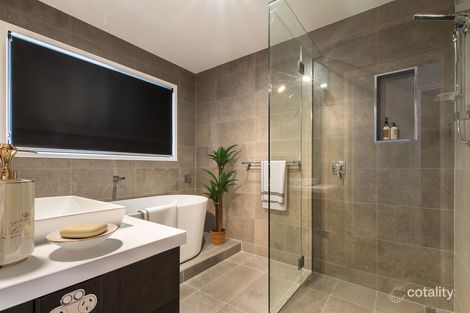 4282v Warrigal Rd, Eight Mile Plains, QLD 4113