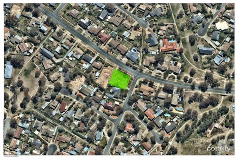 Property photo of 70 Summerland Circuit Kambah ACT 2902