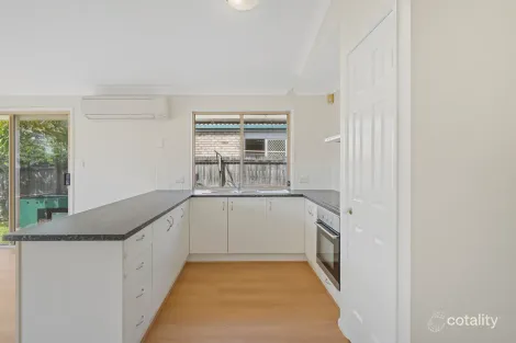 Property photo of 8 Kinross Lane Bethania QLD 4205