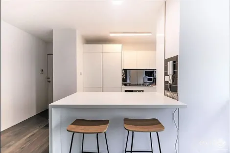 Property photo of 4/15 Pacific Street Main Beach QLD 4217