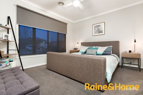 Property photo of 14 Serene Way Clyde North VIC 3978