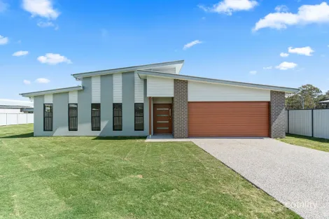 7 Humpback Cct, Booral, QLD 4655