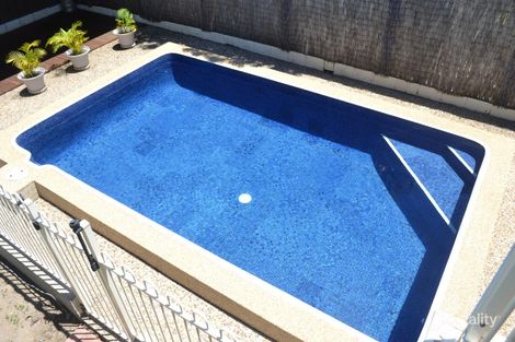 Property photo of 8 Wilga Street Kin Kora QLD 4680