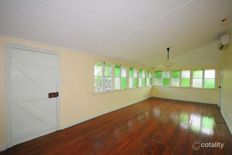 Property photo of 52 Pulgul Street Urangan QLD 4655
