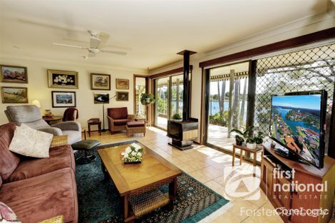 Property photo of 15 Rest Point Parade Tuncurry NSW 2428