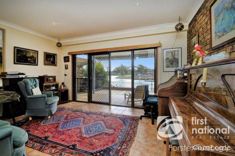 Property photo of 15 Rest Point Parade Tuncurry NSW 2428
