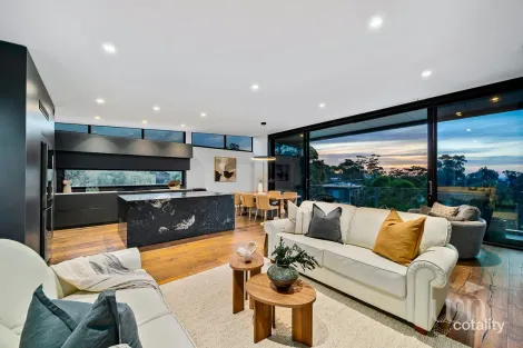 Property photo of 2 Moore Street Mount Martha VIC 3934