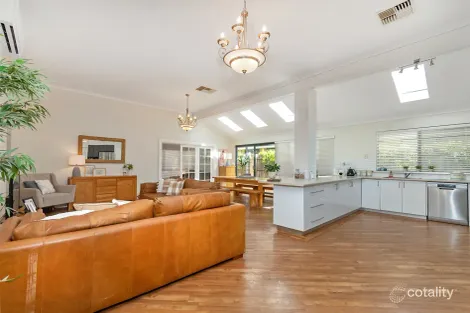Property photo of 13 Savona Grove Mindarie WA 6030