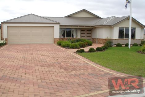 Property photo of 36 Lakeside Drive McKail WA 6330