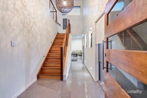 Property photo of 44 North Quay Circuit Hope Island QLD 4212