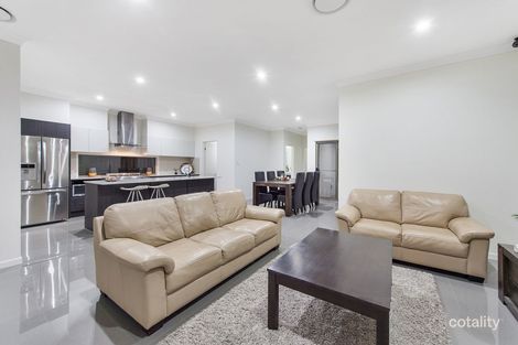 Property photo of 44 North Quay Circuit Hope Island QLD 4212